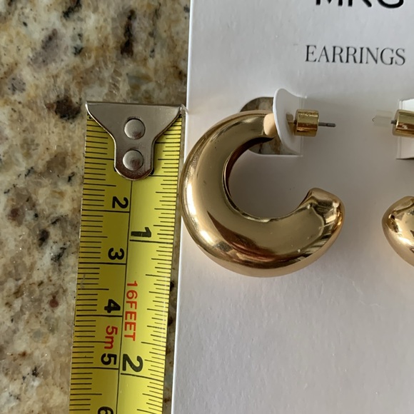 Mango gold hoop earrings - Picture 3 of 4